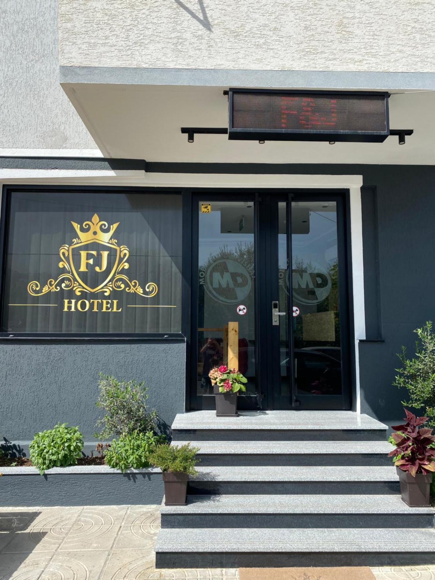 F&J Hotel Sarandë Exterior foto